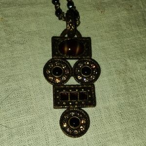 Elegant Gold and Brown Pendant Necklace